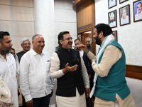 सदन में विधान सभा अध्यक्ष हरविन्द्र कल्याण को दी विवाह की सालगिरह की बधाई | — चंडीगढ़, 5 मार्च