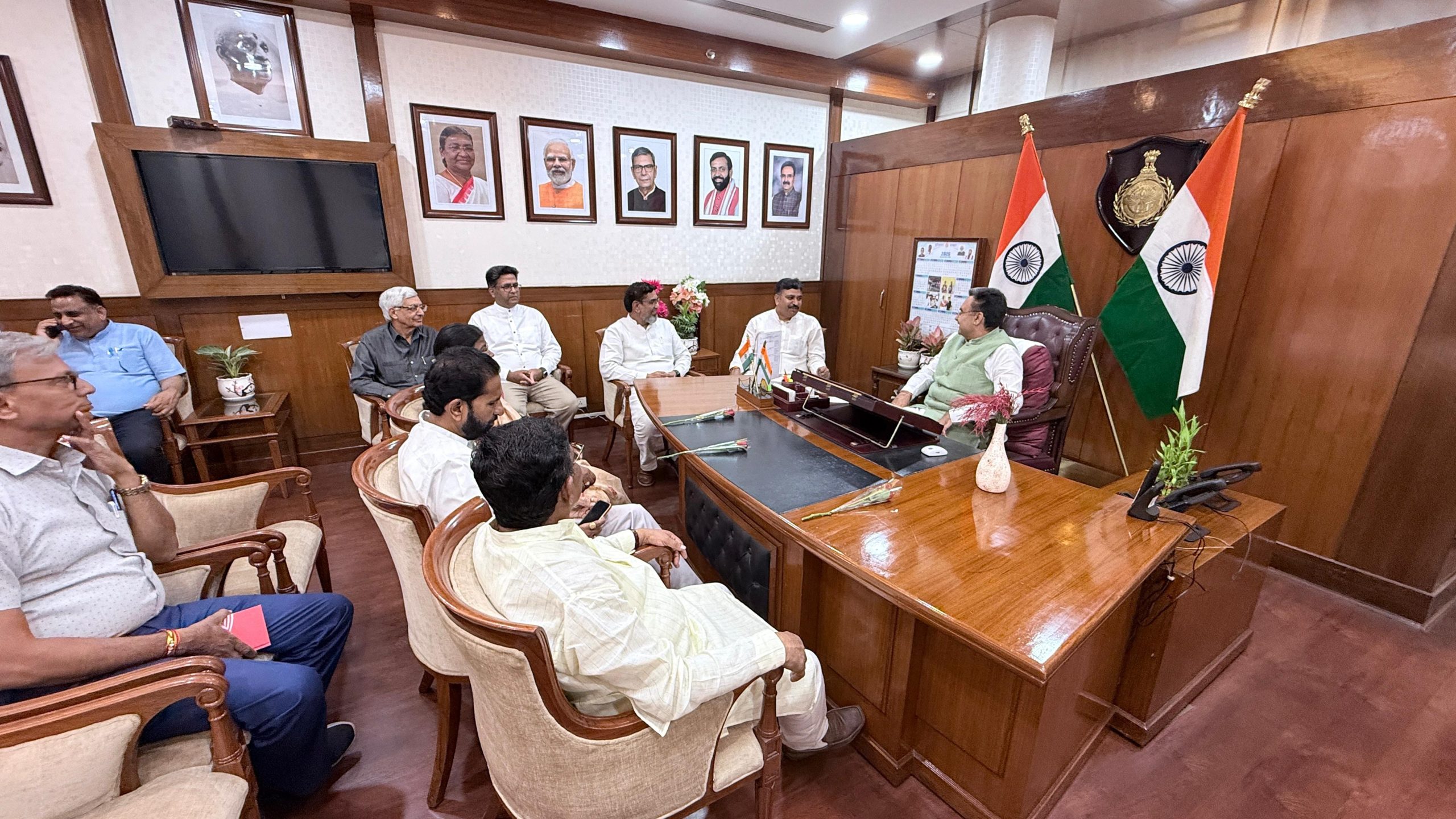 राजस्थान विधान सभा की लोक लेखा समिति ने हरियाणा विधान सभा अध्यक्ष हरविन्द्र कल्याण से की शिष्टाचार भेंट; विधायी परम्पराओं, संसदीय प्रक्रियाओं और सुशासन के विभिन्न विषयों पर हुआ विचार-विमर्श । — चंडीगढ़, 15 जून